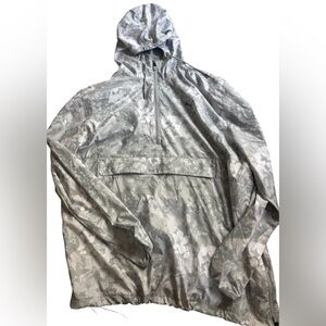 Puma Golf  Tournament Jacket Pullover Hoodie Gray Floral XXL repels  Wind Water